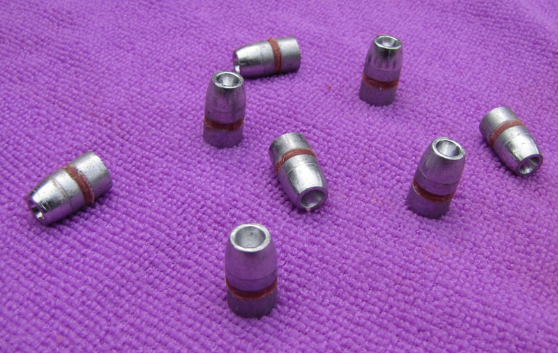 40 cal - 10mm 220gr lead Hollow Point Bulletls